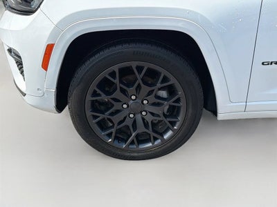 2025 Jeep Grand Cherokee Summit