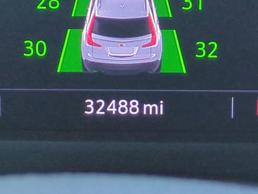 2023 Cadillac XT4 Luxury