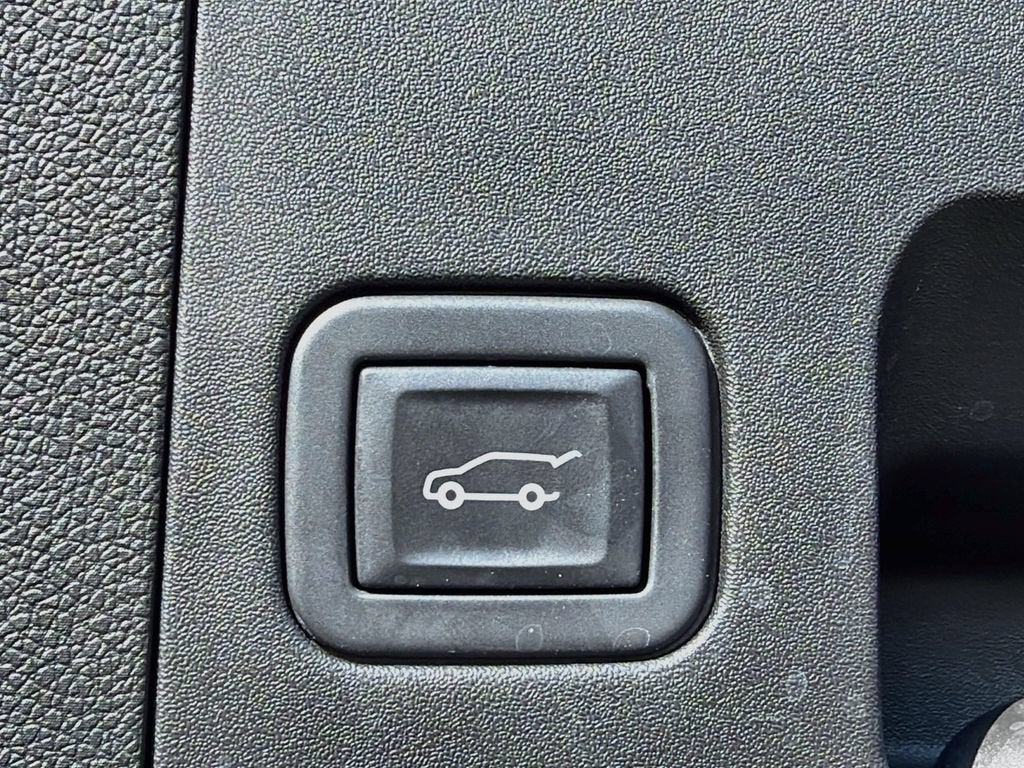 2023 Cadillac XT4 FWD Premium Luxury