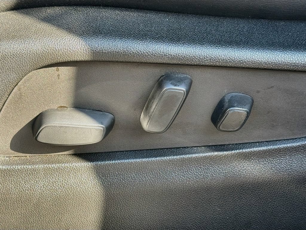 2023 Cadillac XT4 FWD Premium Luxury