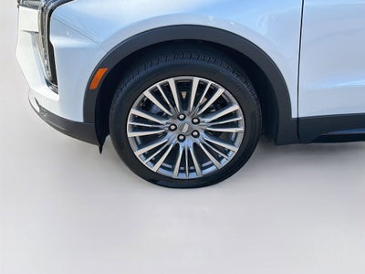 2024 Cadillac XT4 Premium Luxury