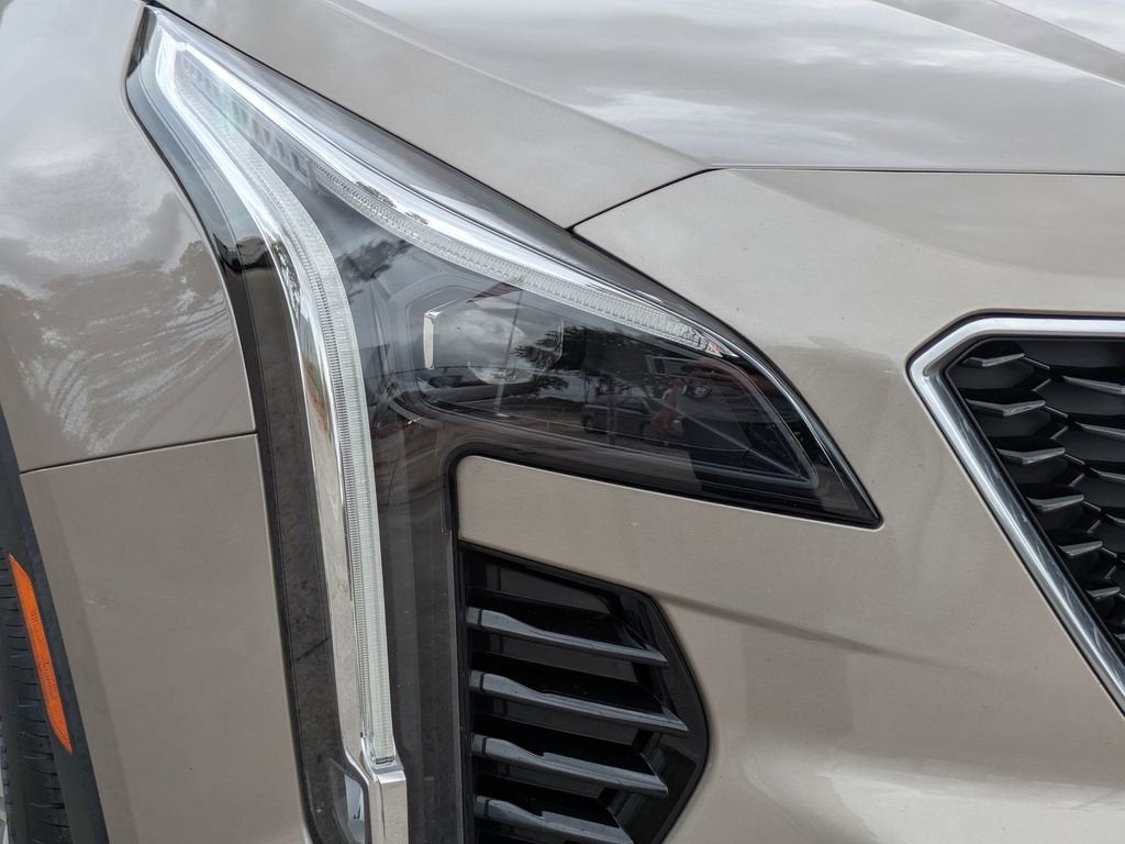 2023 Cadillac XT4 Sport