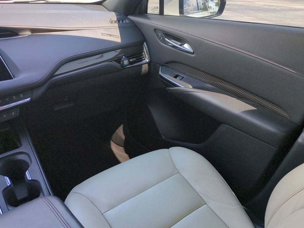 2023 Cadillac XT4 Sport