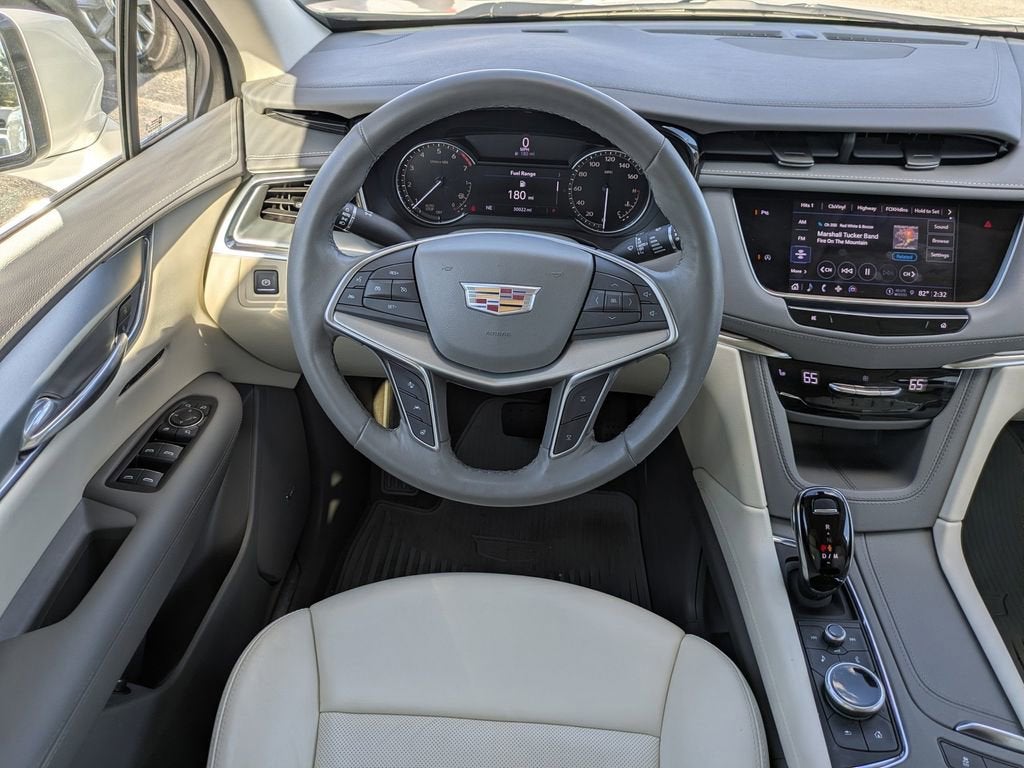 2022 Cadillac XT5 Premium Luxury