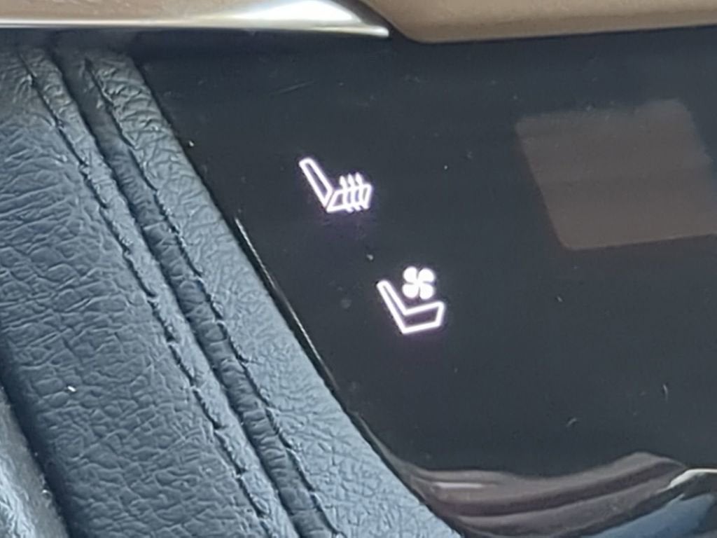 2023 Cadillac XT5 Sport