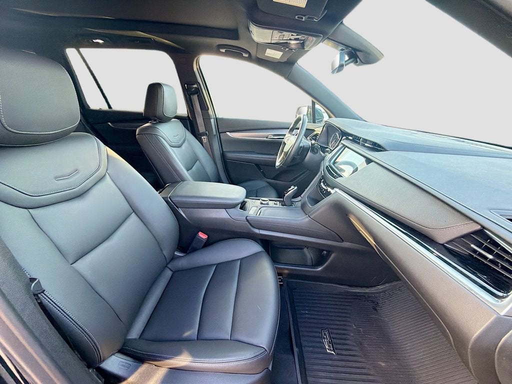 2024 Cadillac XT6 Luxury
