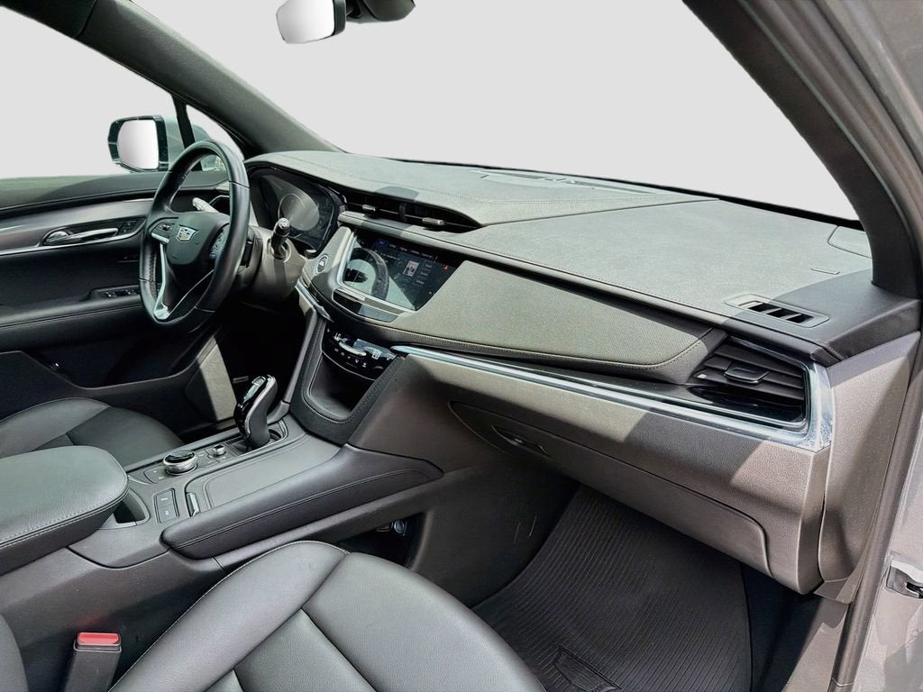 2024 Cadillac XT6 Luxury