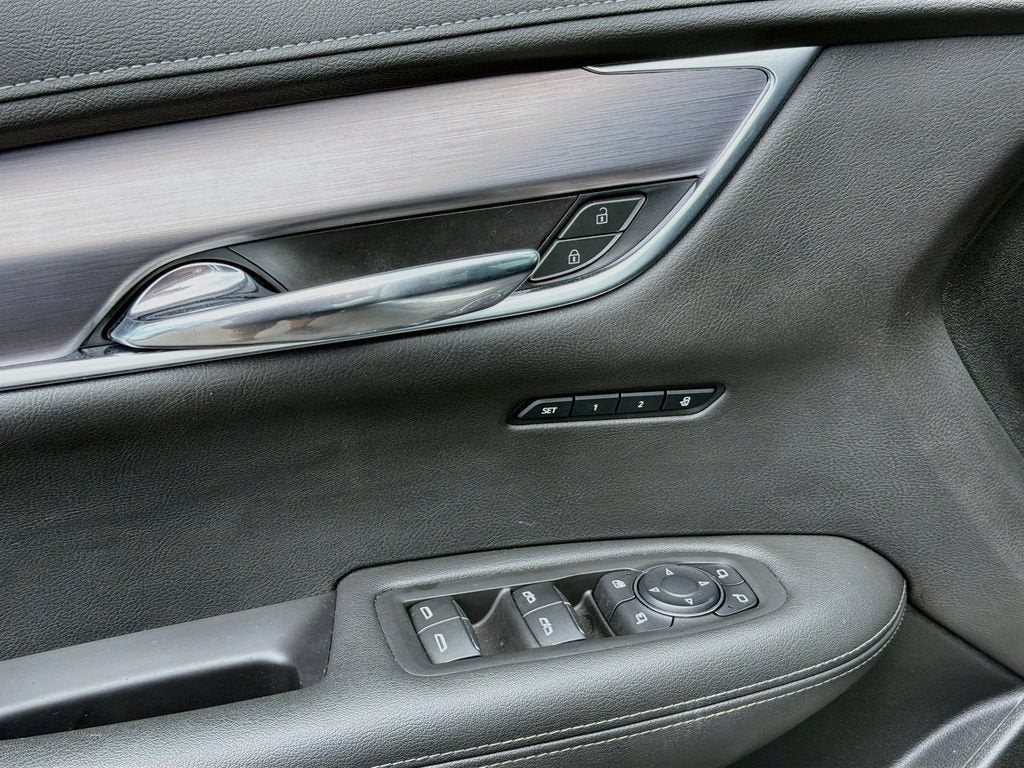 2024 Cadillac XT6 Luxury