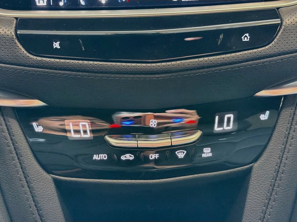 2024 Cadillac XT6 Luxury