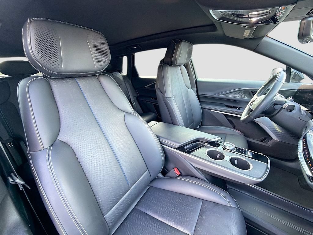 2023 Cadillac LYRIQ Luxury