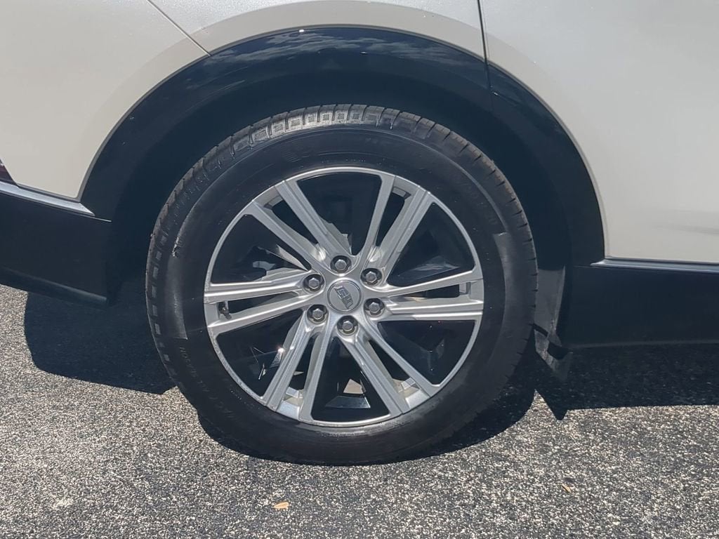 2024 Cadillac LYRIQ Tech