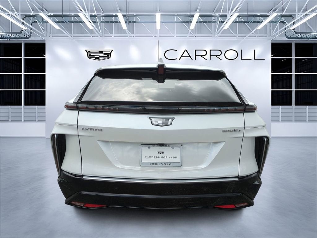 2024 Cadillac LYRIQ Luxury 1
