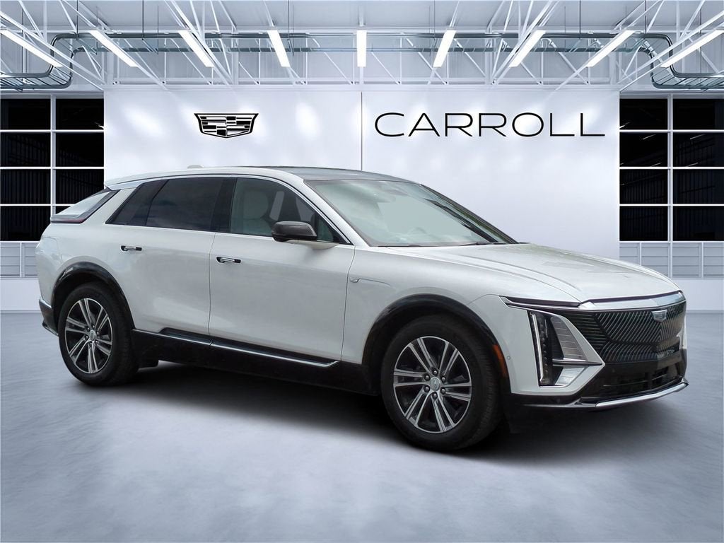 2024 Cadillac LYRIQ Luxury 1