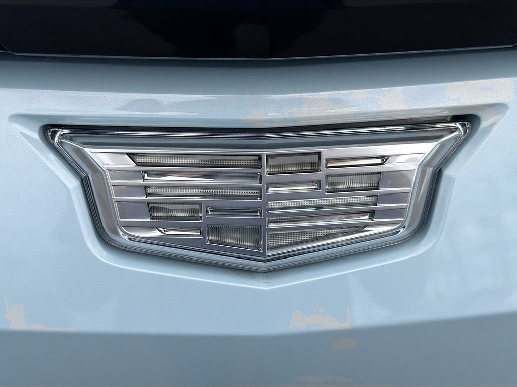 2024 Cadillac LYRIQ Luxury 2