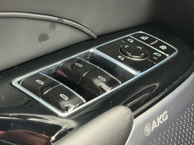 2024 Cadillac LYRIQ Luxury 2