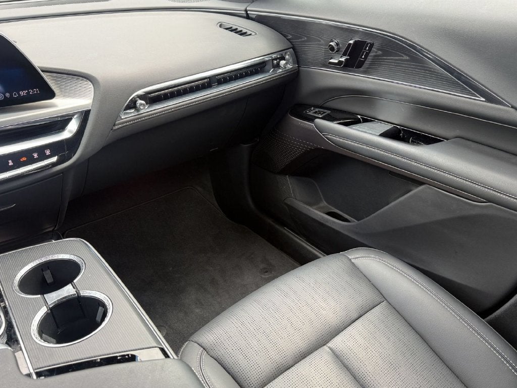 2024 Cadillac LYRIQ Sport 1