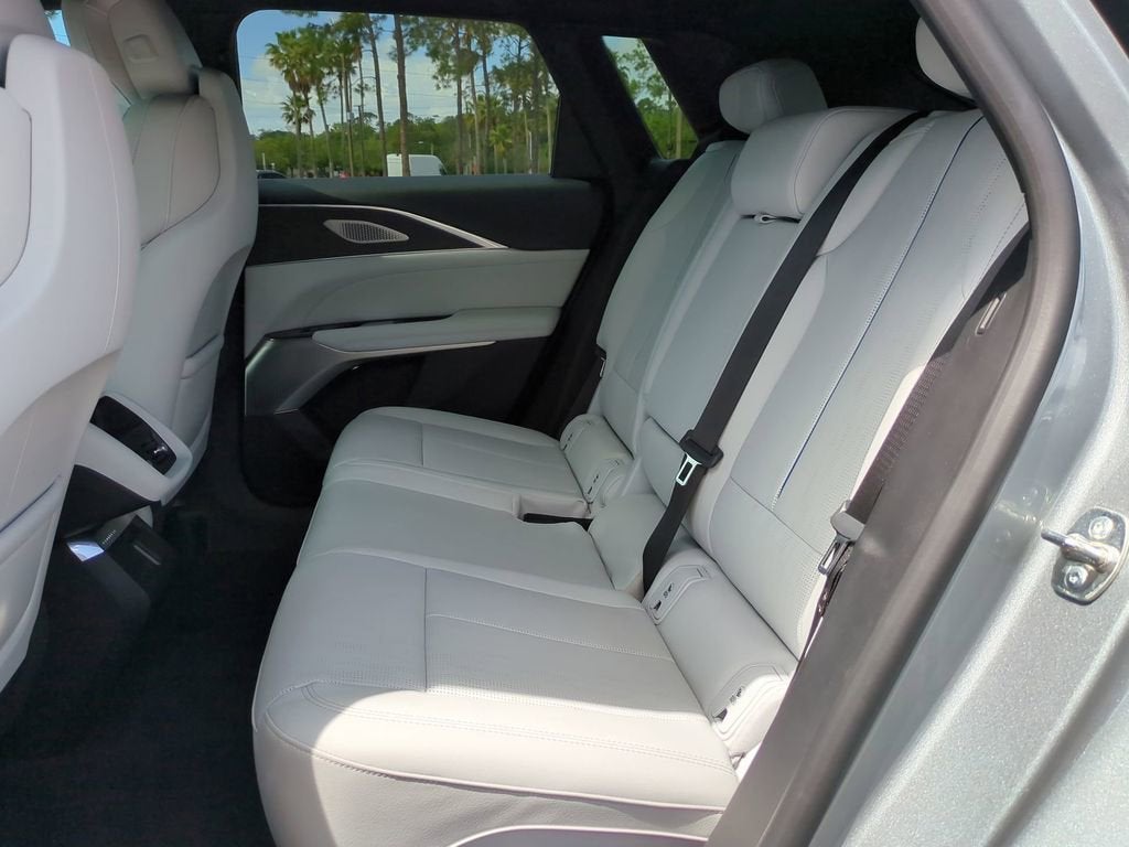 2024 Cadillac LYRIQ Sport 2