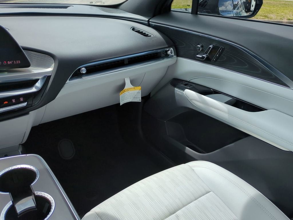 2024 Cadillac LYRIQ Sport 2