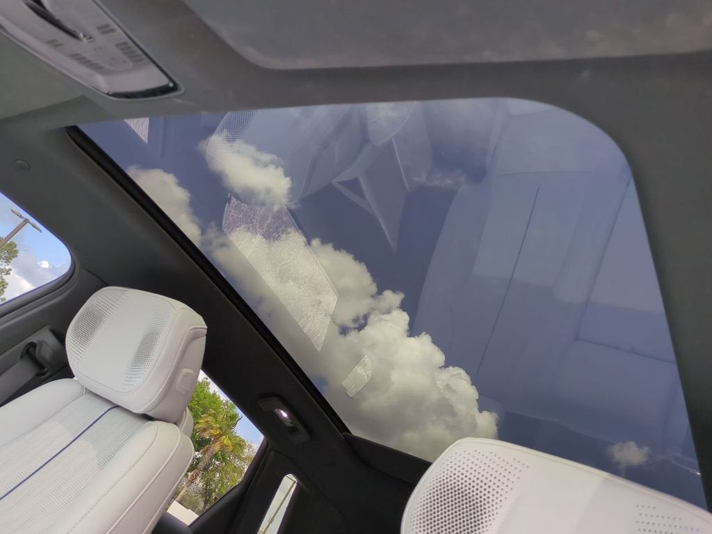 2024 Cadillac LYRIQ Sport 2