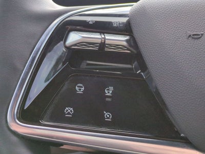 2024 Cadillac LYRIQ Sport 2