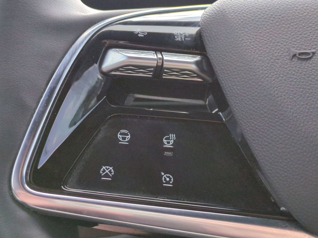 2024 Cadillac LYRIQ Sport 2