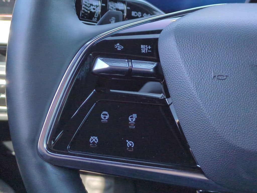 2024 Cadillac LYRIQ Sport 3