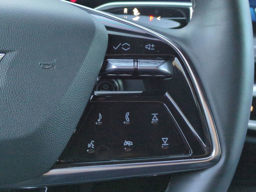 2024 Cadillac LYRIQ Sport 3