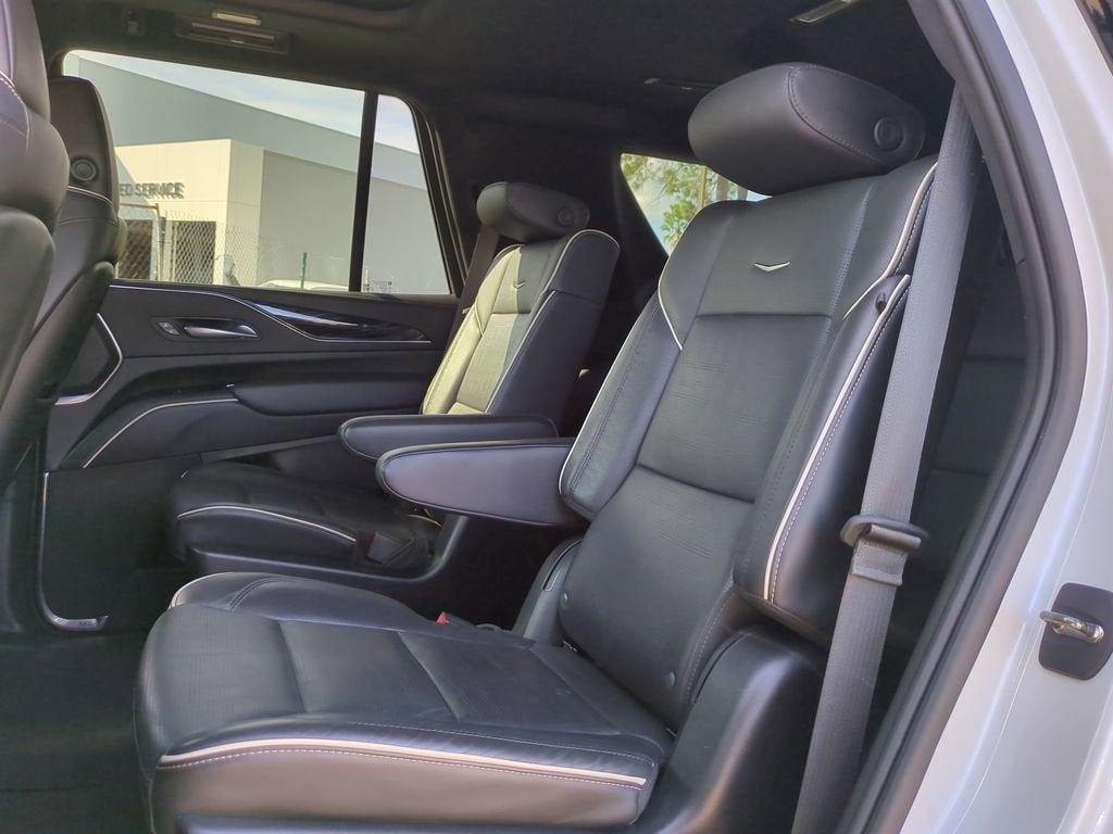 2023 Cadillac Escalade Sport