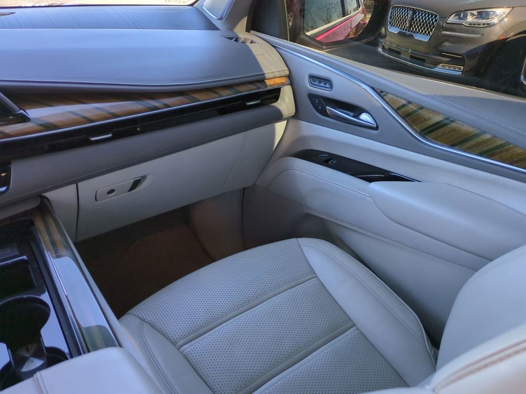 2022 Cadillac Escalade Sport Platinum