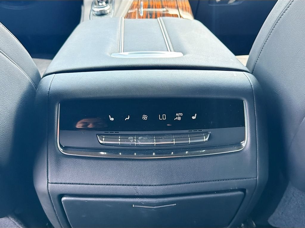 2024 Cadillac Escalade Premium Luxury