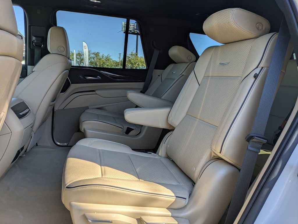 2022 Cadillac Escalade Premium Luxury