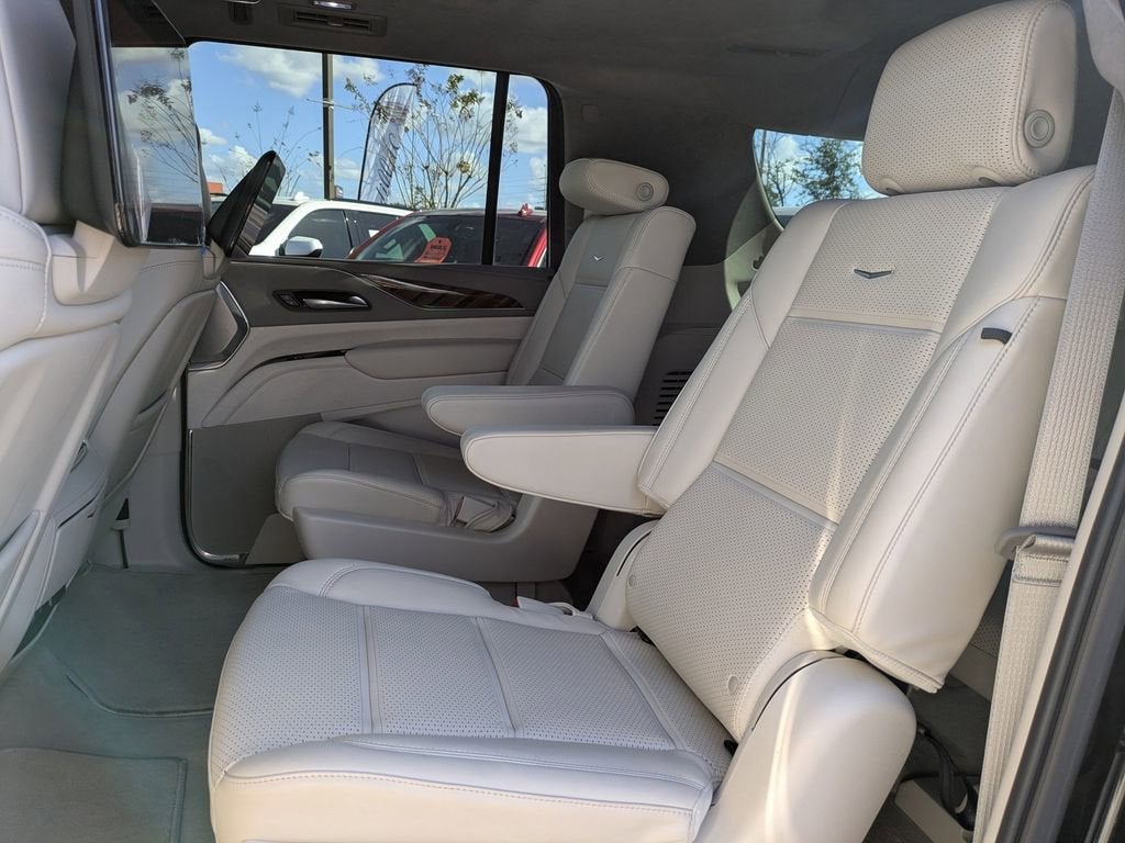 2024 Cadillac Escalade ESV Premium Luxury Platinum