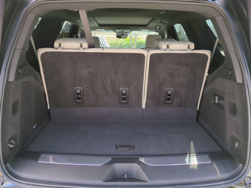 2025 Cadillac Escalade Sport