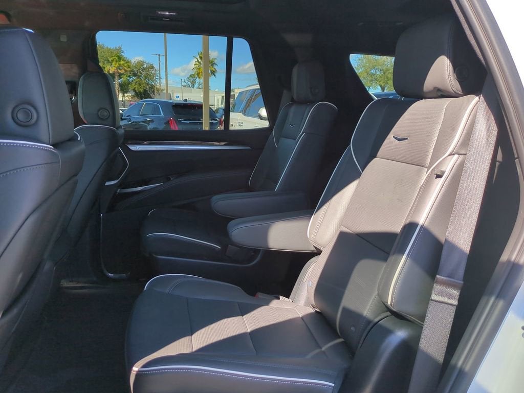 2025 Cadillac Escalade Premium Luxury