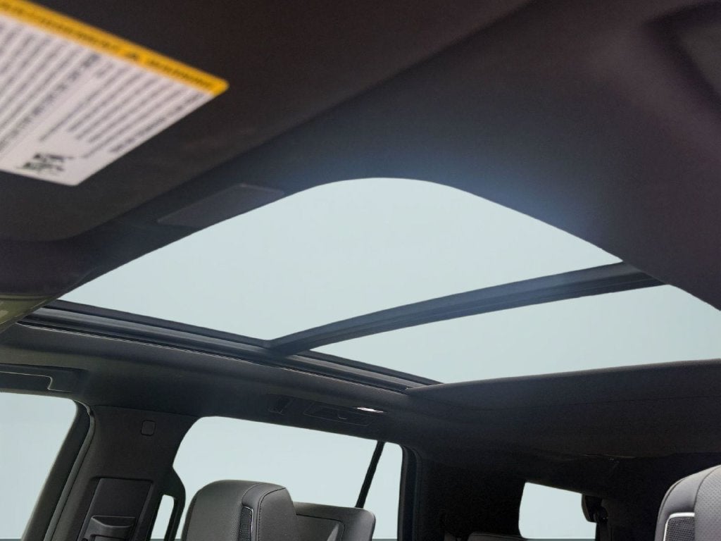 2025 Cadillac Escalade Sport