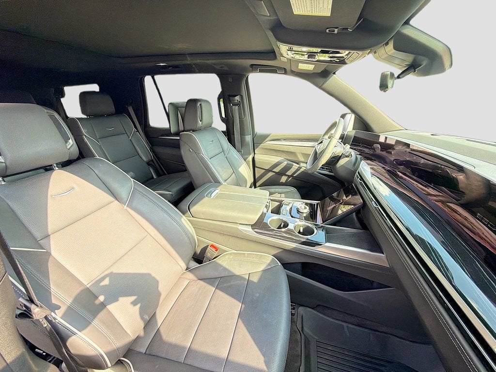 2025 Cadillac Escalade Sport