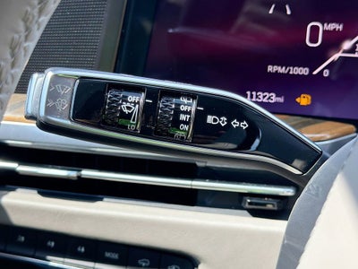 2025 Cadillac Escalade ESV Sport Platinum