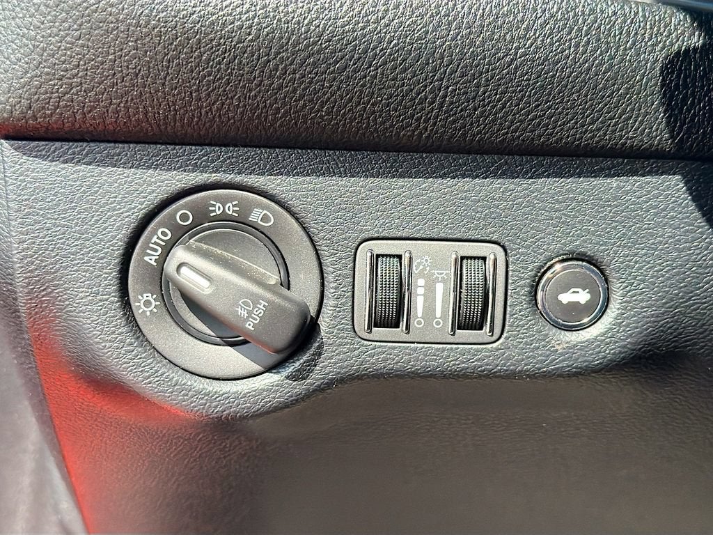2018 Dodge Challenger 392 Hemi Scat Pack Shaker