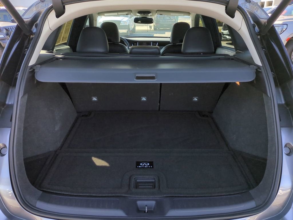 2022 INFINITI QX50 LUXE