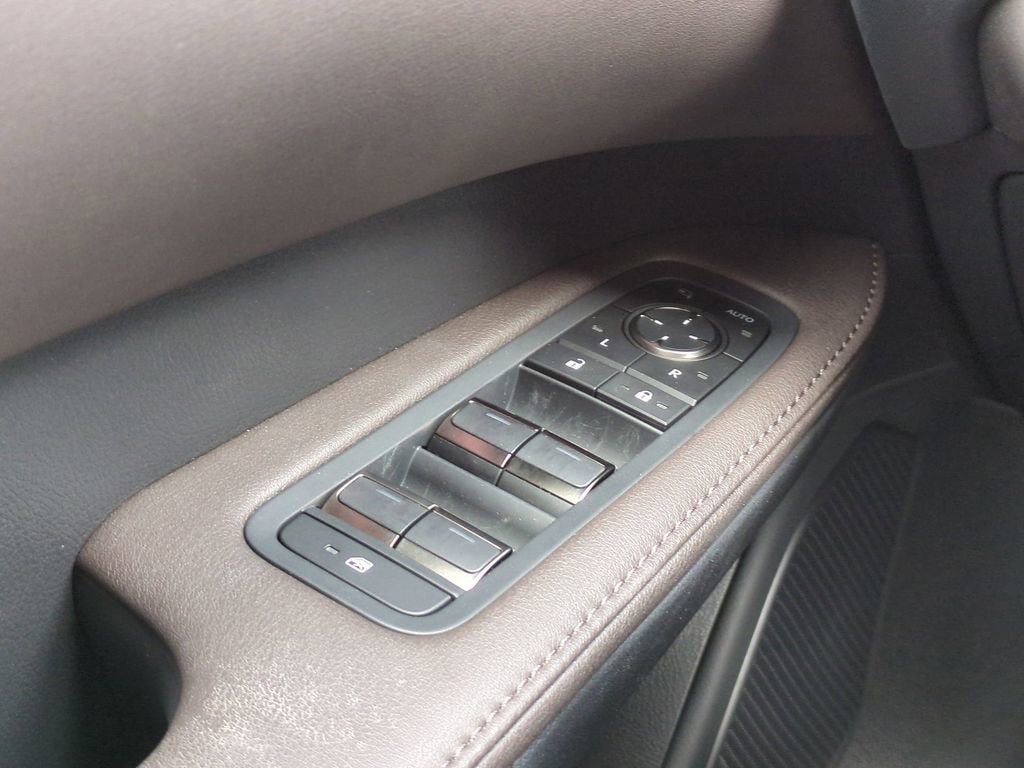 2025 Lexus RX RX 450h+ Luxury