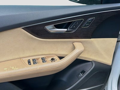 2019 Audi Q8 Prestige