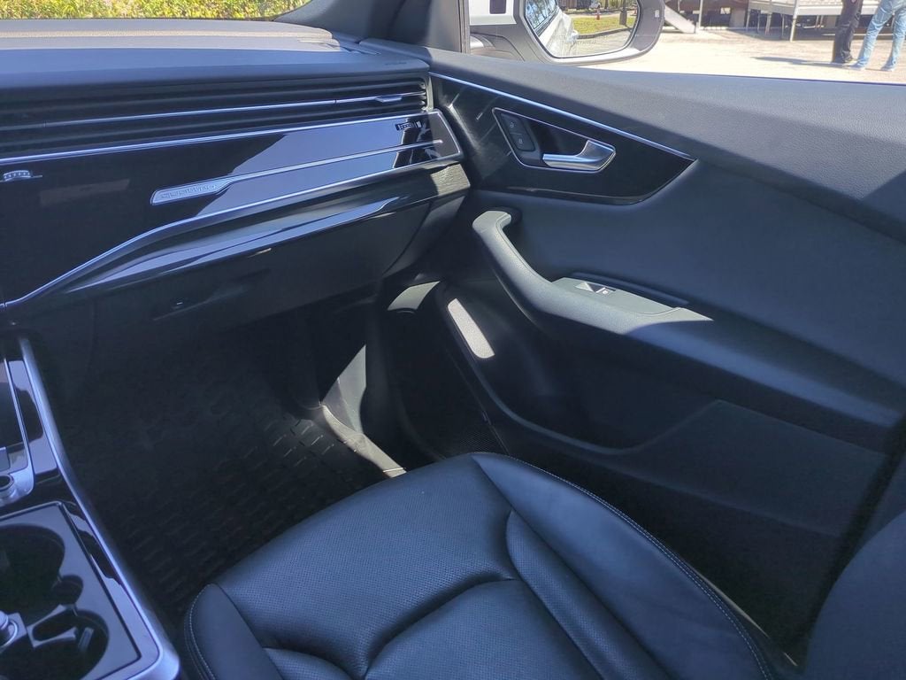 2021 Audi Q8 Premium Plus