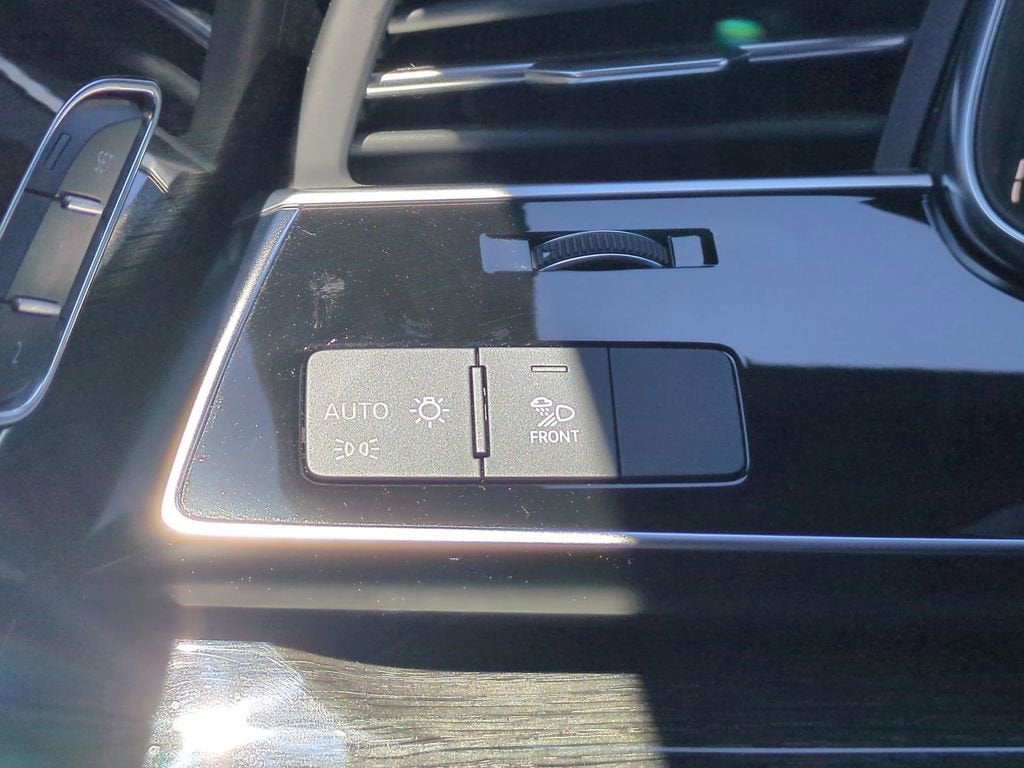 2021 Audi Q8 Premium Plus