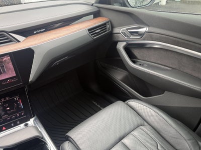2019 Audi e-tron Prestige