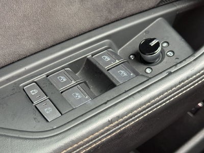 2019 Audi e-tron Prestige