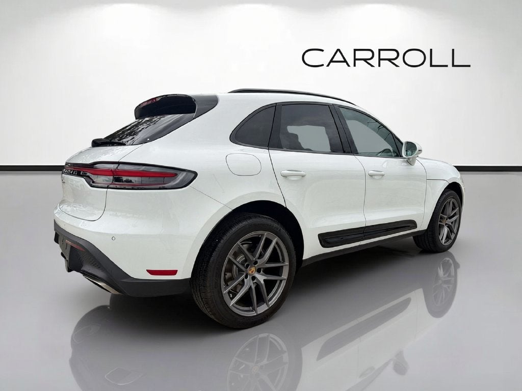 2026 Porsche Macan Base