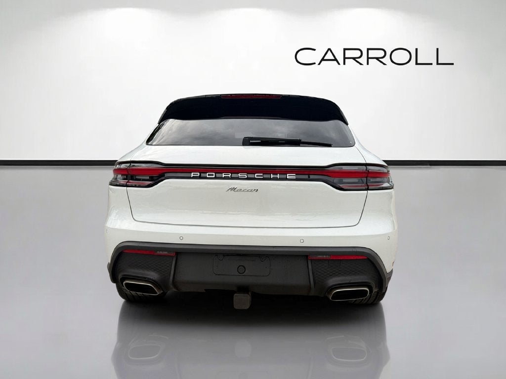 2026 Porsche Macan Base