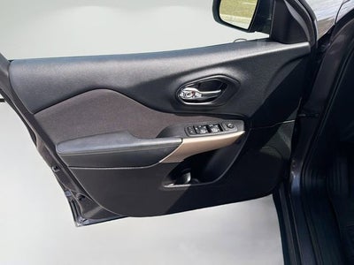 2018 Jeep Cherokee Latitude Tech Connect