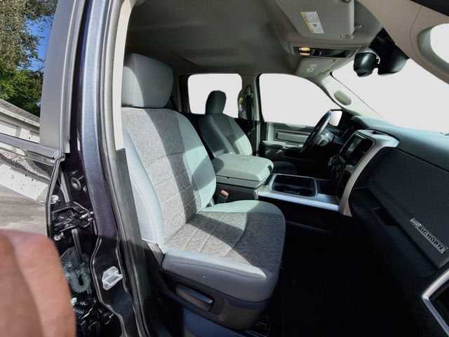2017 RAM 1500 Big Horn Crew Cab 4x4 5'7" Box