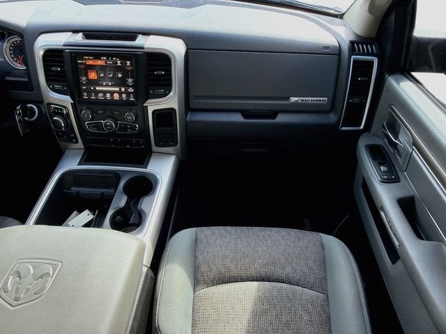 2017 RAM 1500 Big Horn Crew Cab 4x4 5'7" Box